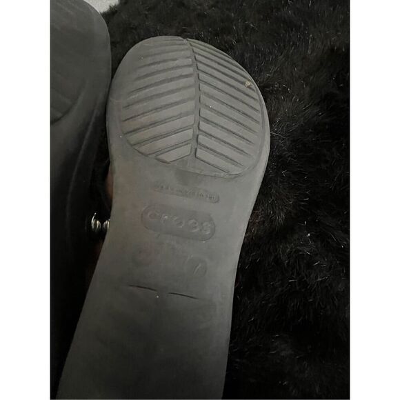 CROCS Black Rubber Thong Sandals Women's 7 - Picture 6 of 6